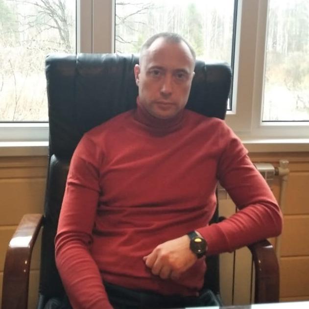 Максим Кулаков