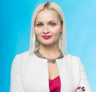 Анна Хоботова